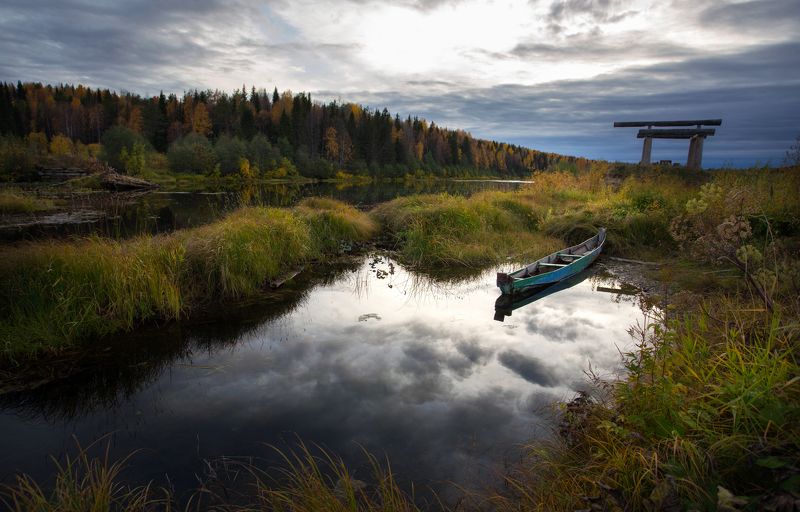 Есть в осени первоначальной короткая, но дивная пора ... фото превью