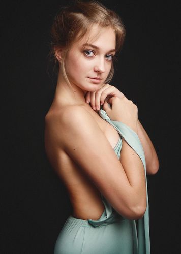 Аня