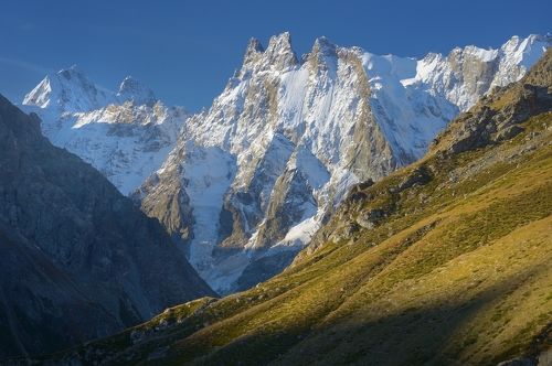 Утро в горах,Шхельда