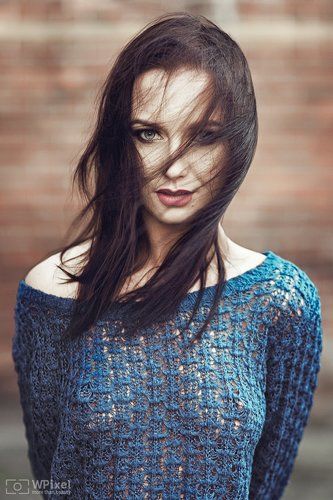 women by wpixel (More Than Beauty)
