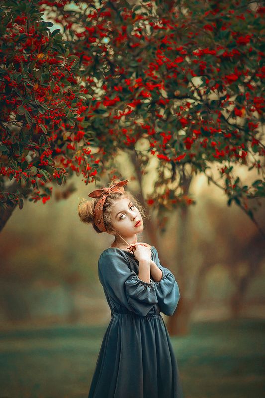 девочка, рябина Арина фото превью