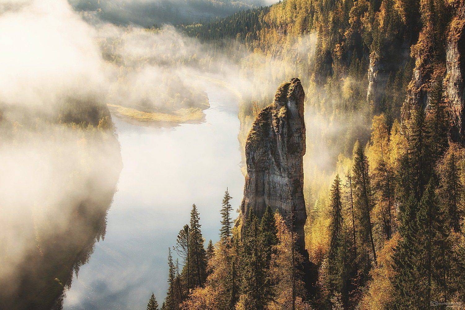 усьвинские столбы, усьва, рассвет, туман,скала, тропа, пермский край, свет, чертов палец, утёс, останец, Антон Кошетаров