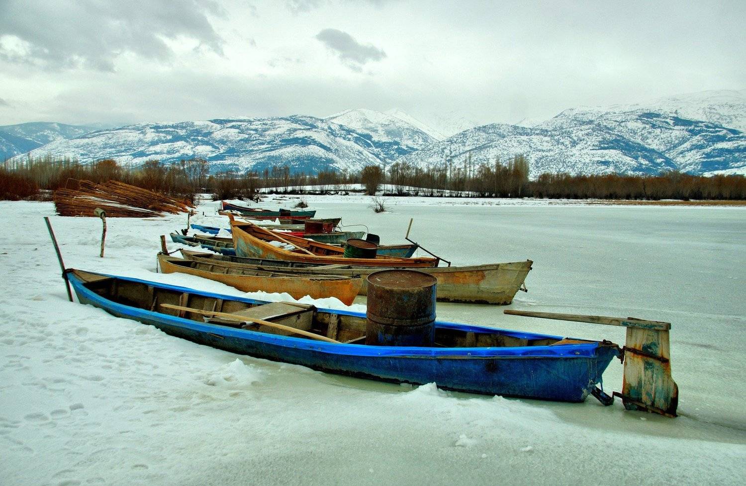 Eber Lake, hilmi ayhan