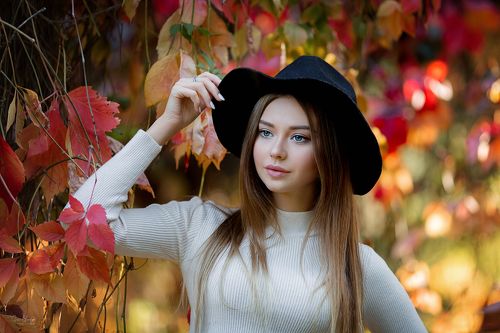 Полина