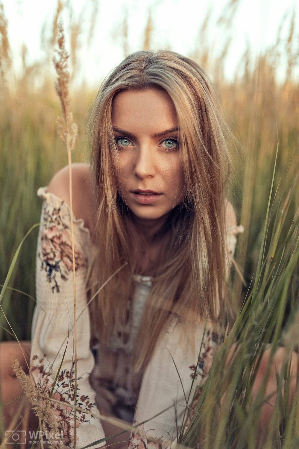 portrait women blonde eyes country, Wojtek Polaczkiewicz