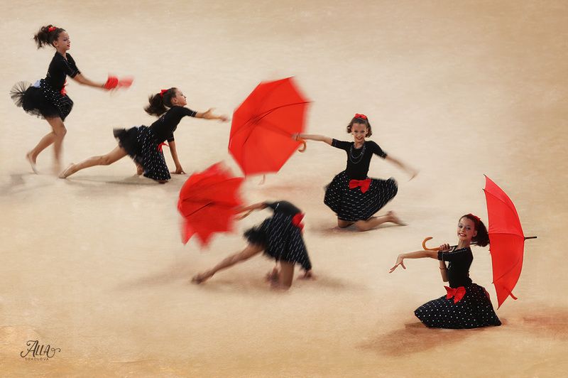 зонт, девочка, танец, спорт, художественная гимнастика, грация, движение танец с зонтиком фото превью