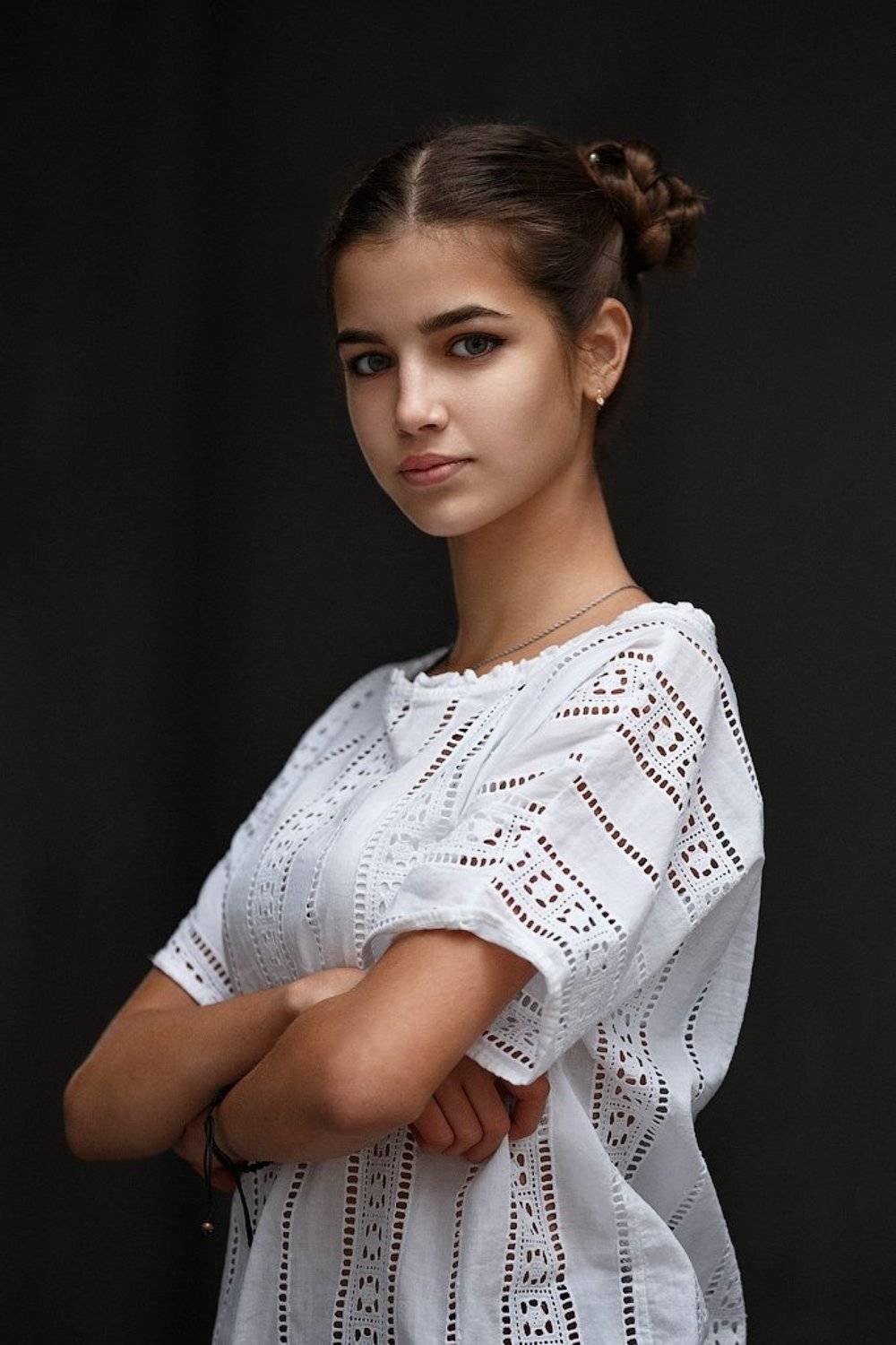 портрет девушка, Михаил Корнилов