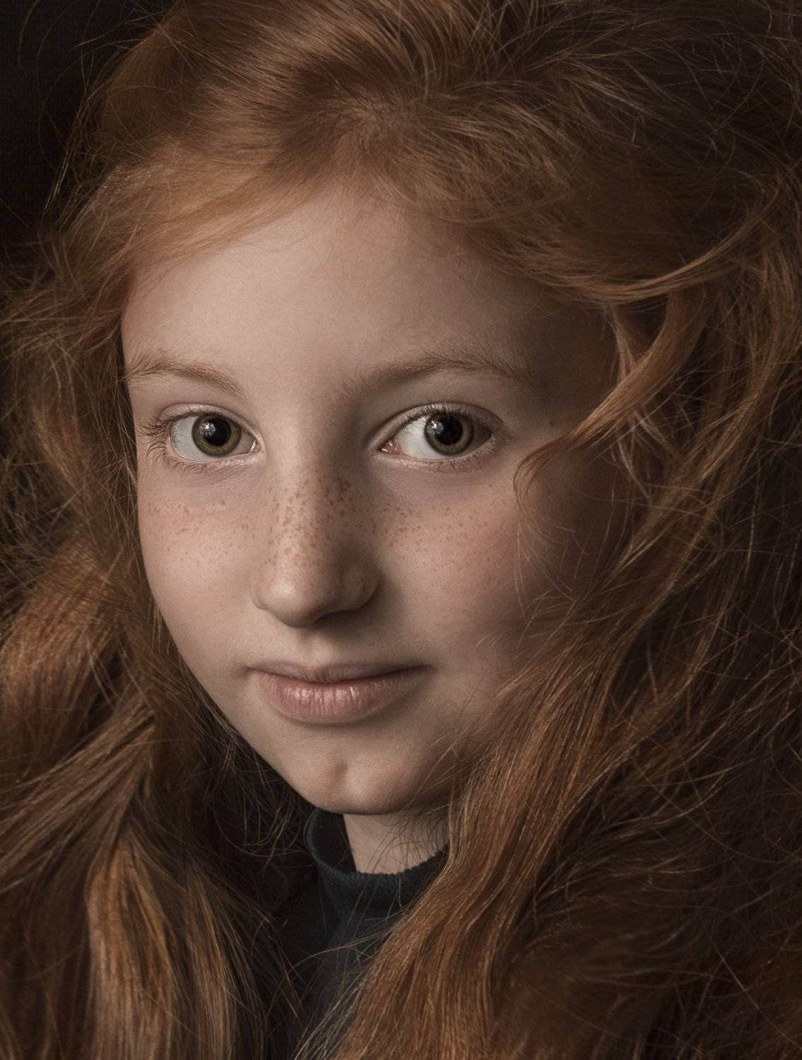 портрет , взгляд ,красивая девушка , цвет ,волосы , красивые губы ,нежность , таинственность, Natalia Kholodova