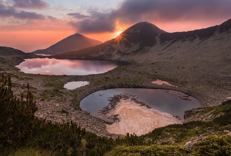 #pyramids #snow #lakes #bulgaria #pirin_mountains #sunrise #clouds Пирамиды, снег и озера фото превью