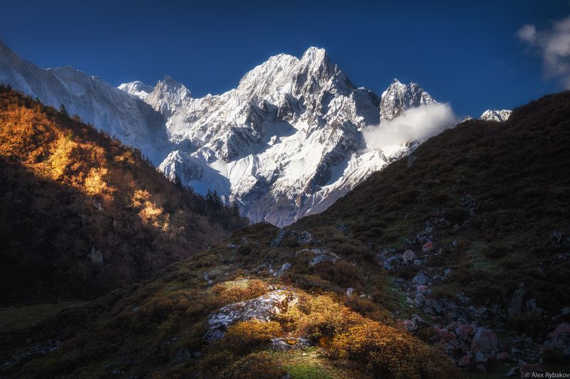 горы утро снег Гималаи Утро в горах фото превью
