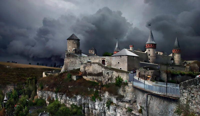 украина, замок, каменец-подольский,гроза Предгрозовое-громовое в Каменец-Подольске фото превью