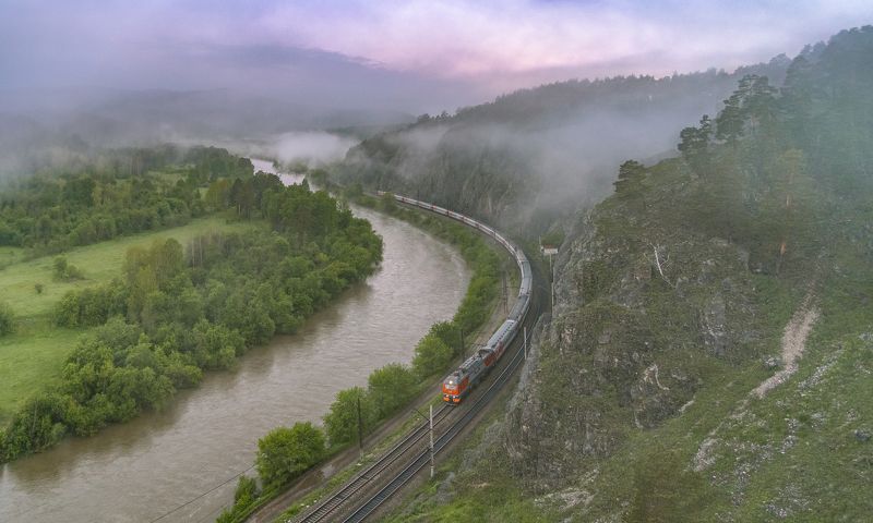 жд, железная дорога, поезд, россия,  пейзаж, skrylov, skrylov_official, лето, рассвет, утро, туман, горы, поезд, пассажирский, эп2к, вязовая, челябинская область, юрюзань *** фото превью