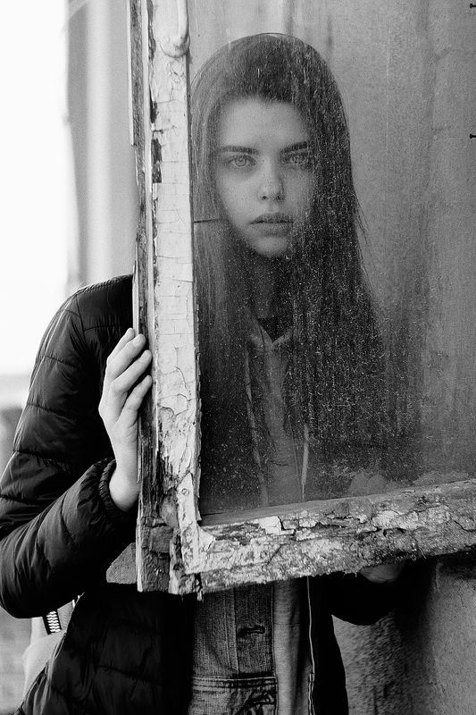 ч/б, монохром, портрет, девушка Окно фото превью