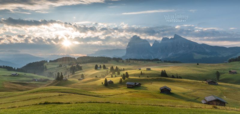 доломиты, август, alpedisiusi, italy, утро, восход, dolomites Стоя на красивом холме... :) фото превью