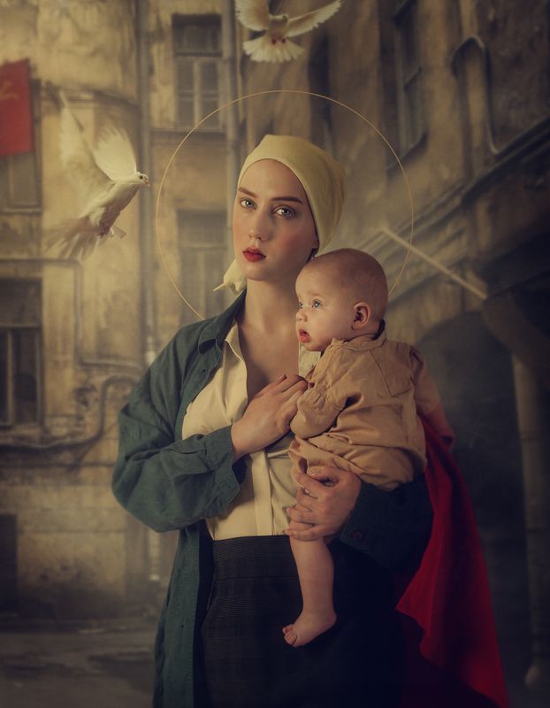 Red Madonna фото превью