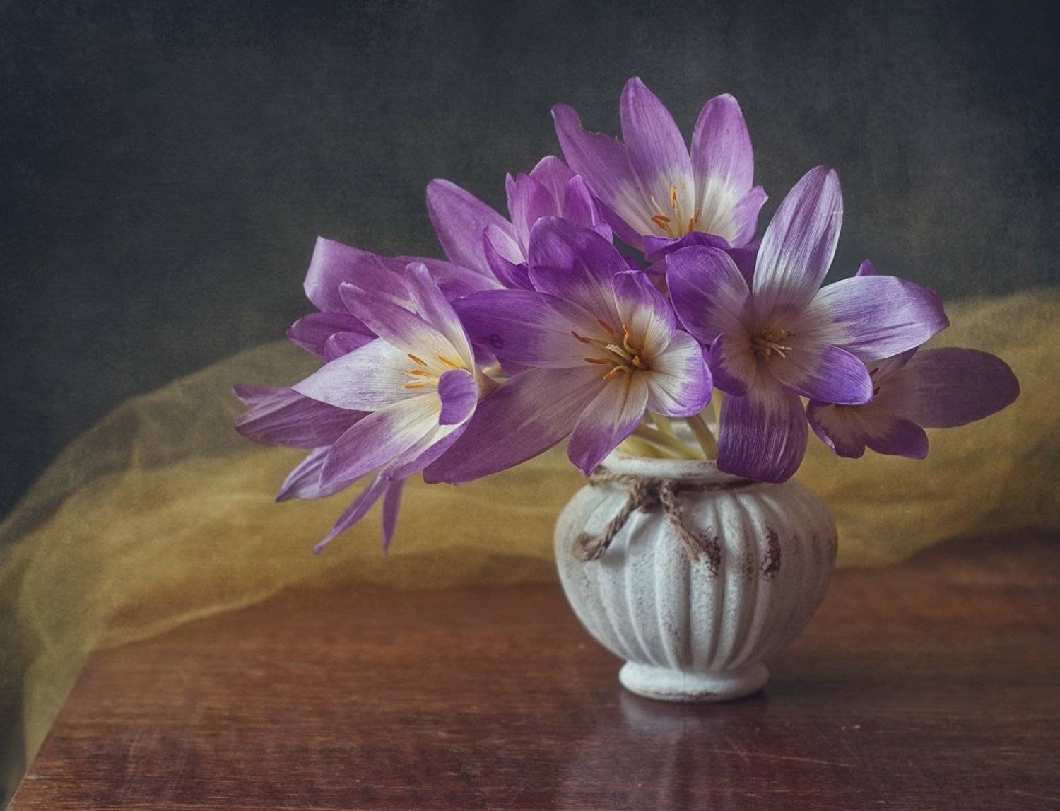 натюрморт,цветы,безвременник,осень, Наталия К