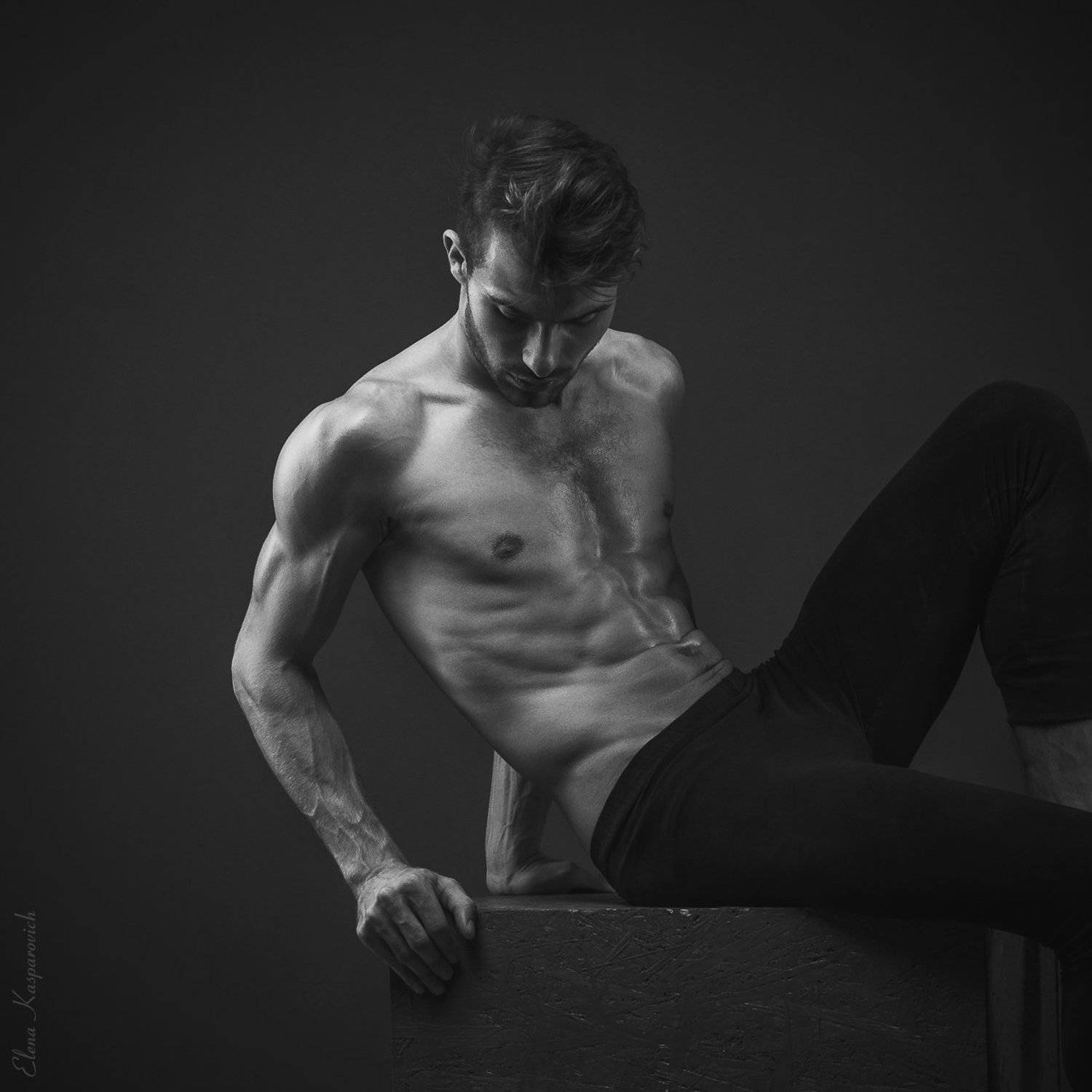 мужской портрет, низкий ключ, чб, Елена Каспарович