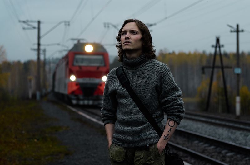 Портрет, Урал, осень, поезд, дорога,  В ожидании поезда. фото превью