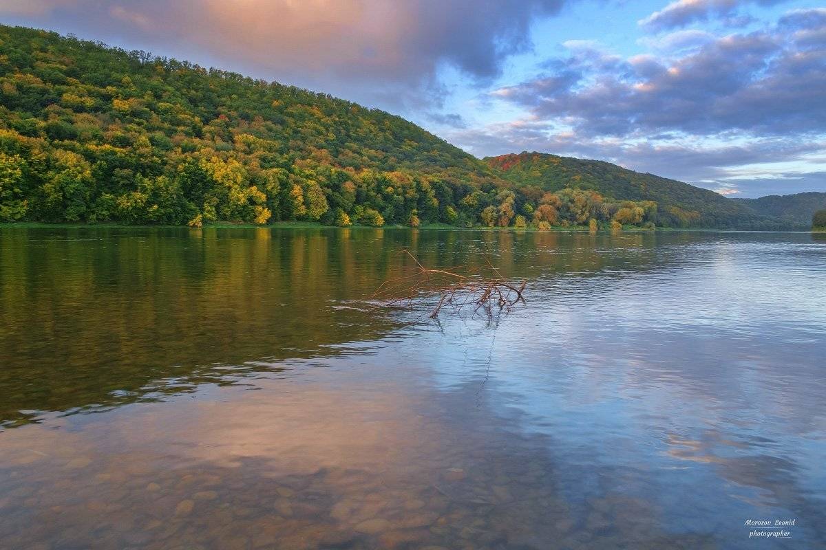 карпаты., украина., зима., пейзаж., снег., карпатский., гора., красивый., небо., природа., дерево., холод., мороз., путешествия., белый., сезон., ель., лес., фон., снежный., горы., зимний., утро., отдых., солнце., лед., изморозь., иней., сцена., синий., с, Леонид Морозов