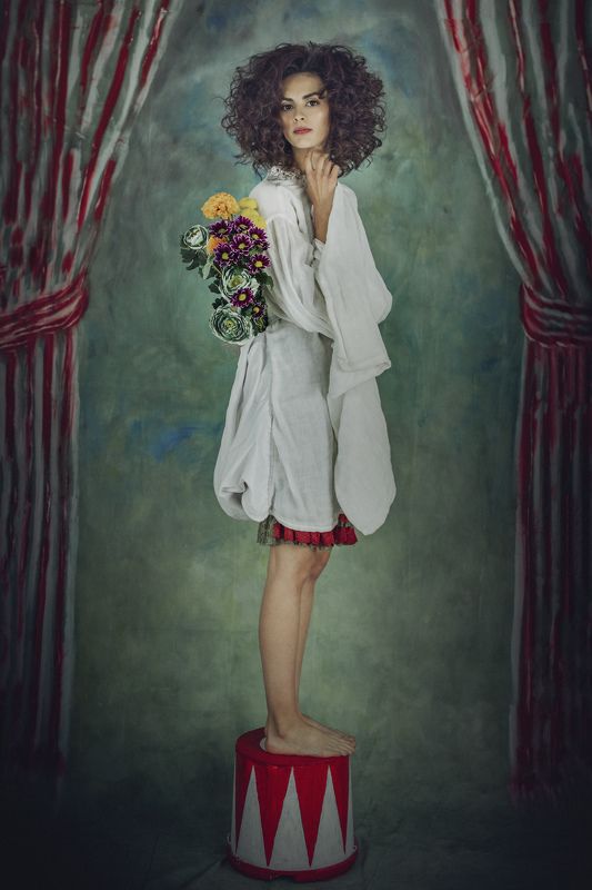 portrait The circus mood фото превью