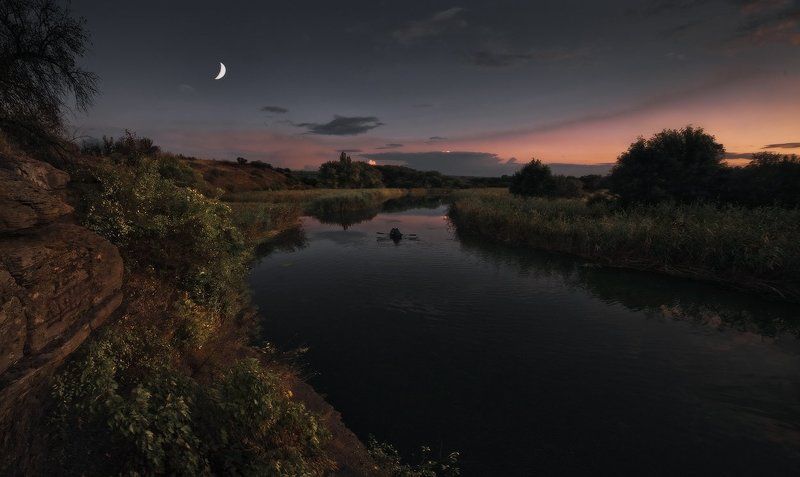 И только всплеск весла нарушит тишину... фото превью