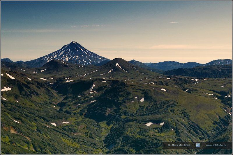 горы, вулкан, вилючинский, камчатка Вилючинский фото превью