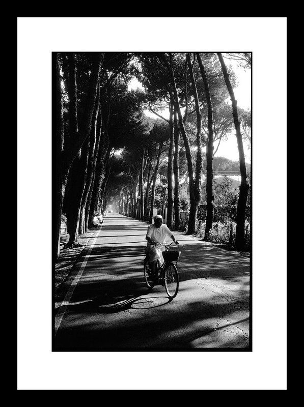Nun in the bike фото превью