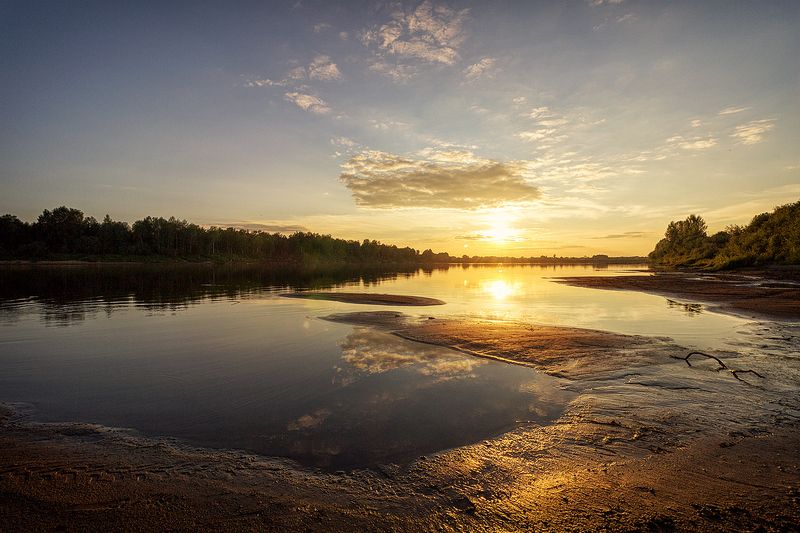 закат, лето, река, небо, облака, отражение, солнце Густая тишина фото превью
