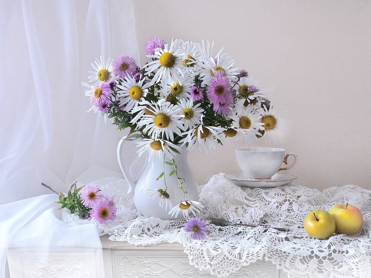 still life,натюрморт,осень, фото натюрморт,  октябрь, яблоки, фарфор, настроение, цветы, хризантемы, астры,, Колова Валентина