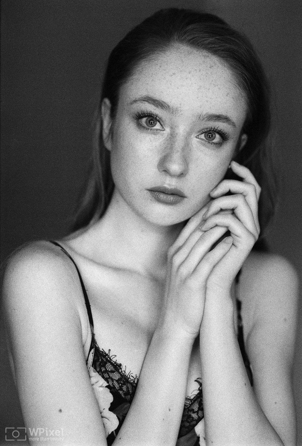 portrait women eyes black&white analog ilford canon, Wojtek Polaczkiewicz