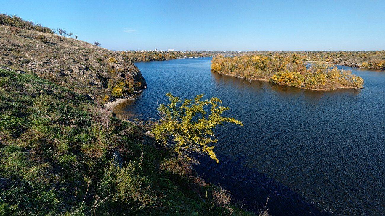 пейзаж,желтый ,дерево,осень,вид,остров,река, Сергей Богачёв