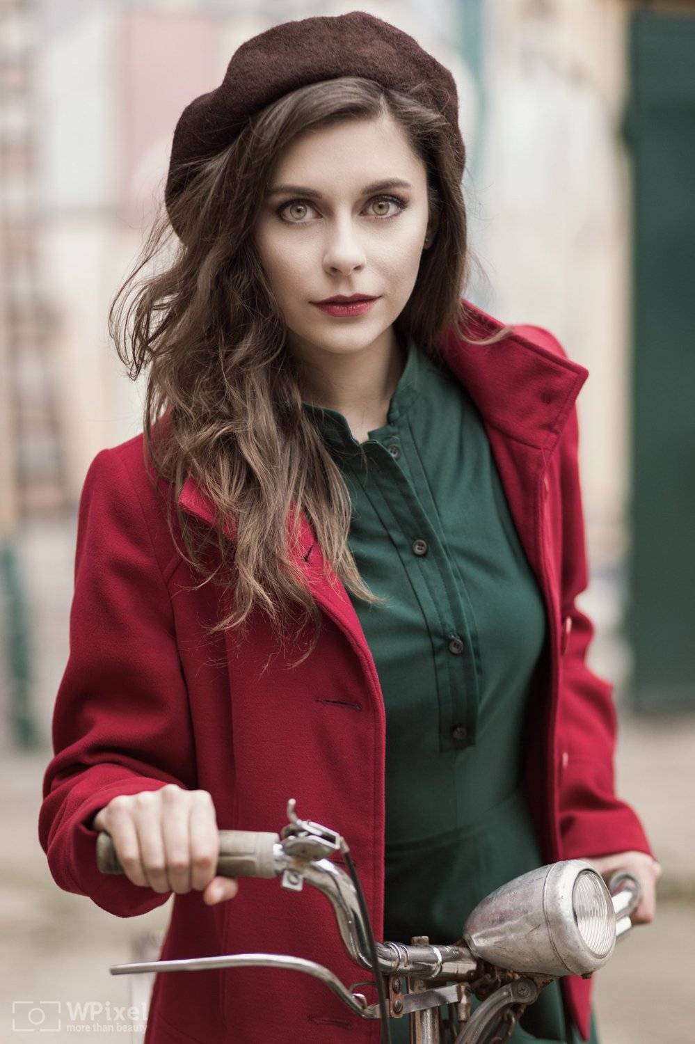 portrait women eyes brunette bike retro, Wojtek Polaczkiewicz