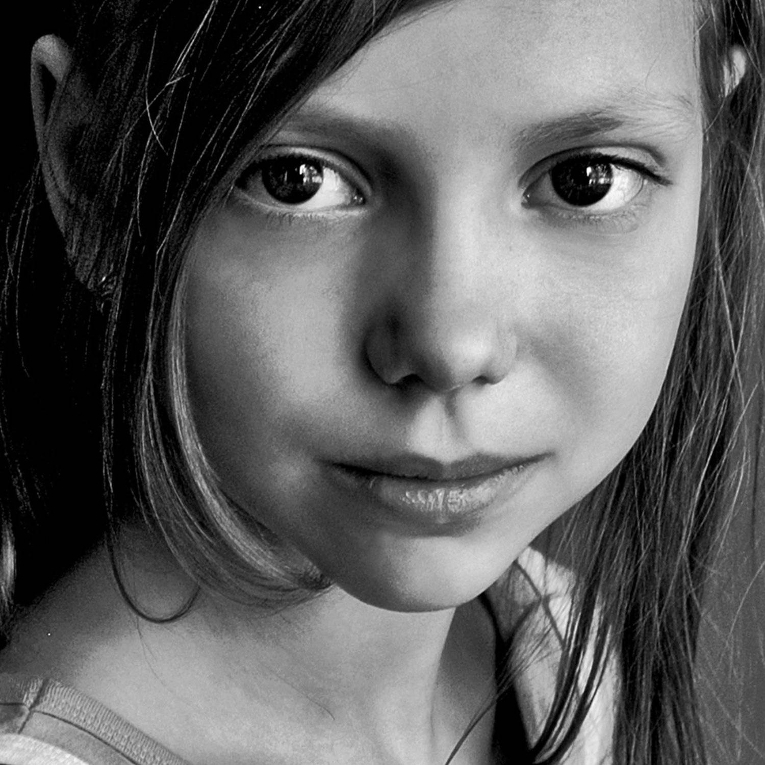 портрет, девочка, глаза, взгляд, чб, апатиты, Николай Смоляк