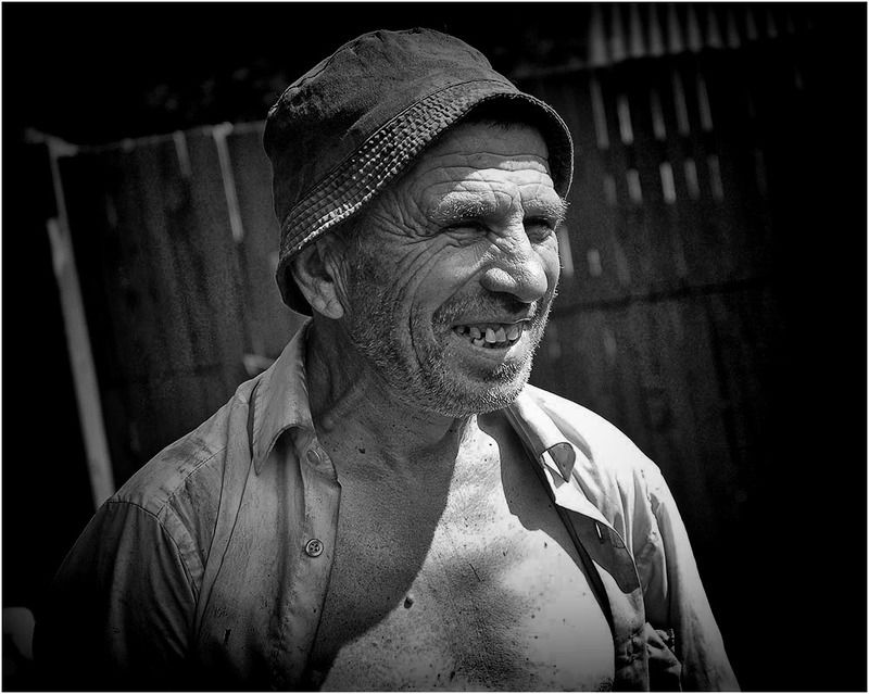 пожилые Сергеич фото превью