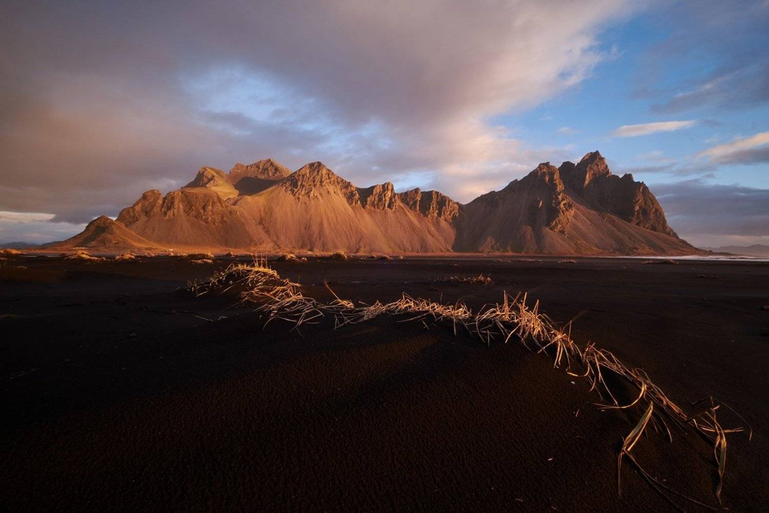 iceland,frozen,glacier,lake,winter,bird,forms,stokksnes,mountain,sunset,sunrise, Kobran