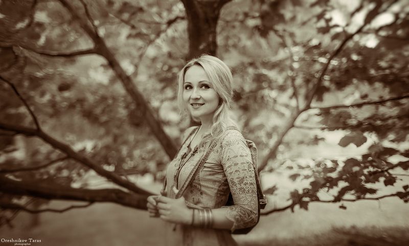 портрет,девушка,парк,блондинка .. фото превью