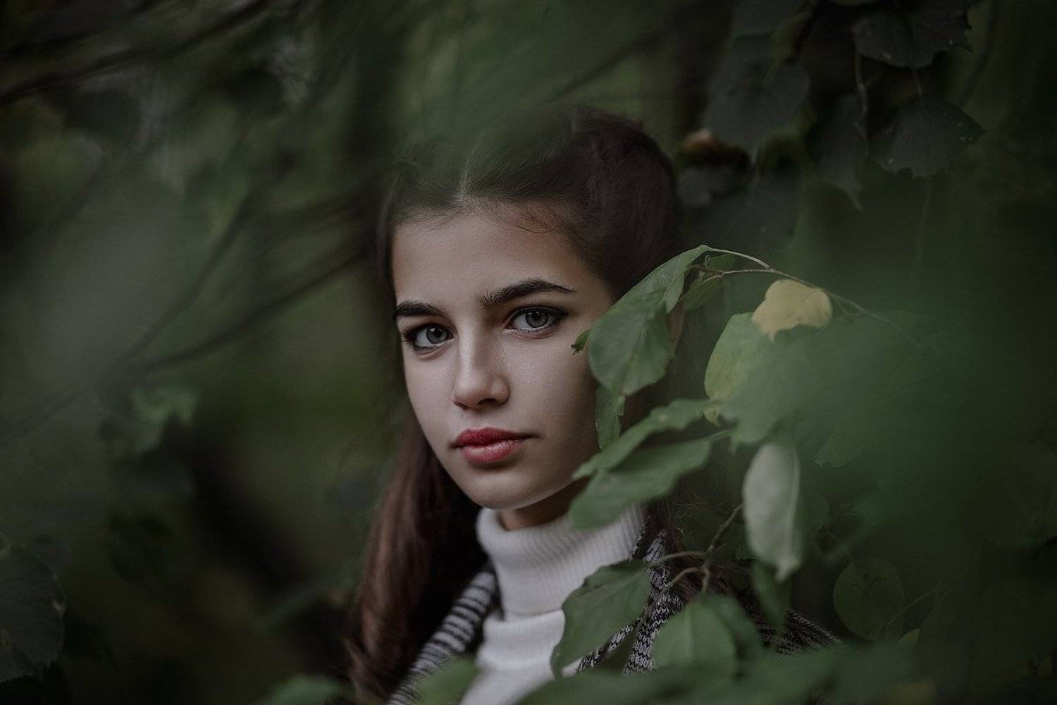 портрет девушка, Михаил Корнилов