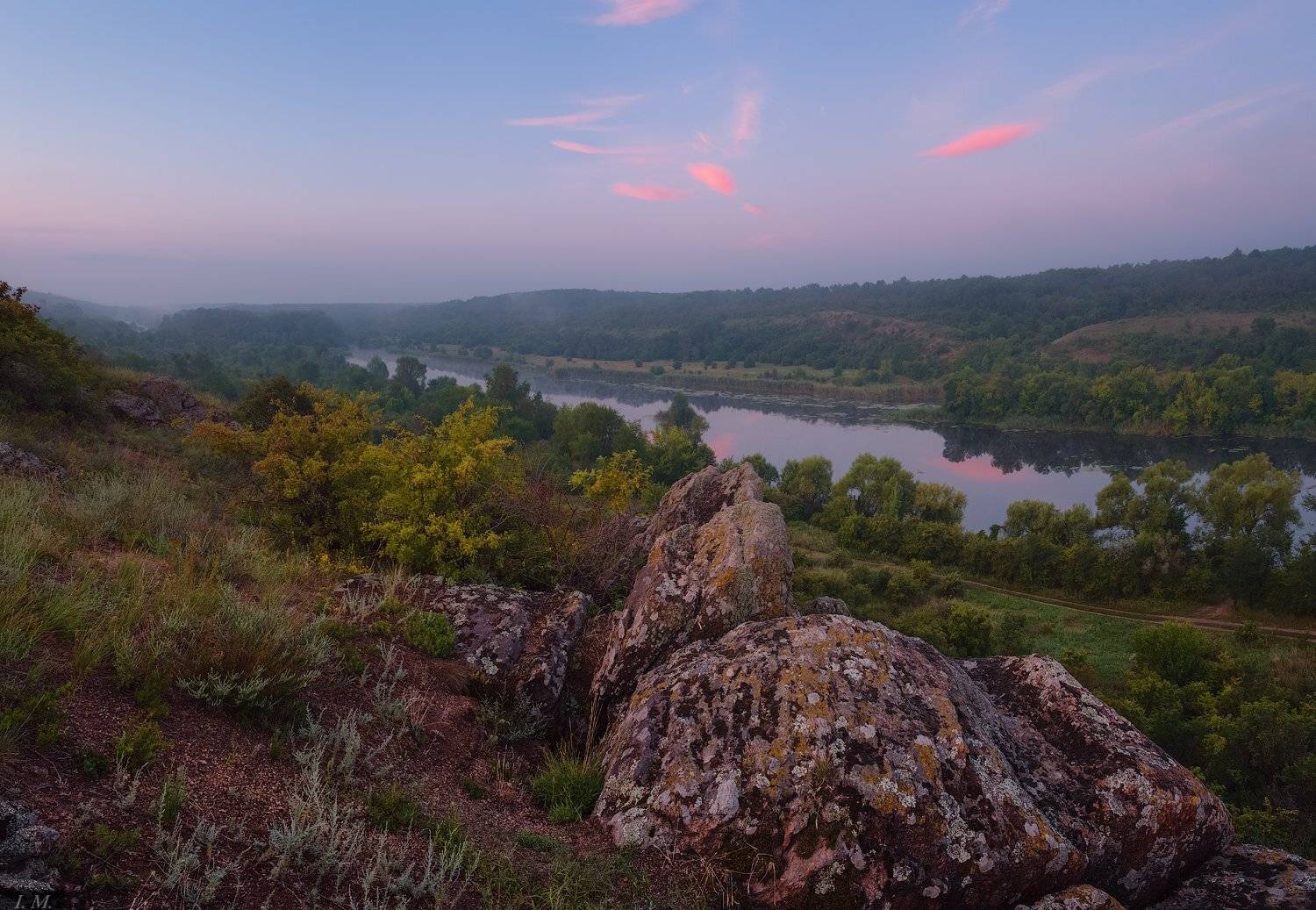 утро, раннее, лето, речка, Южный Буг, камни, небо, облака, рассвет, вид, панорама, morning, river, Southern Bug, stones, garden, view, panorama, misty, sky, clouds, pink, colors, Ivan Maljarenko