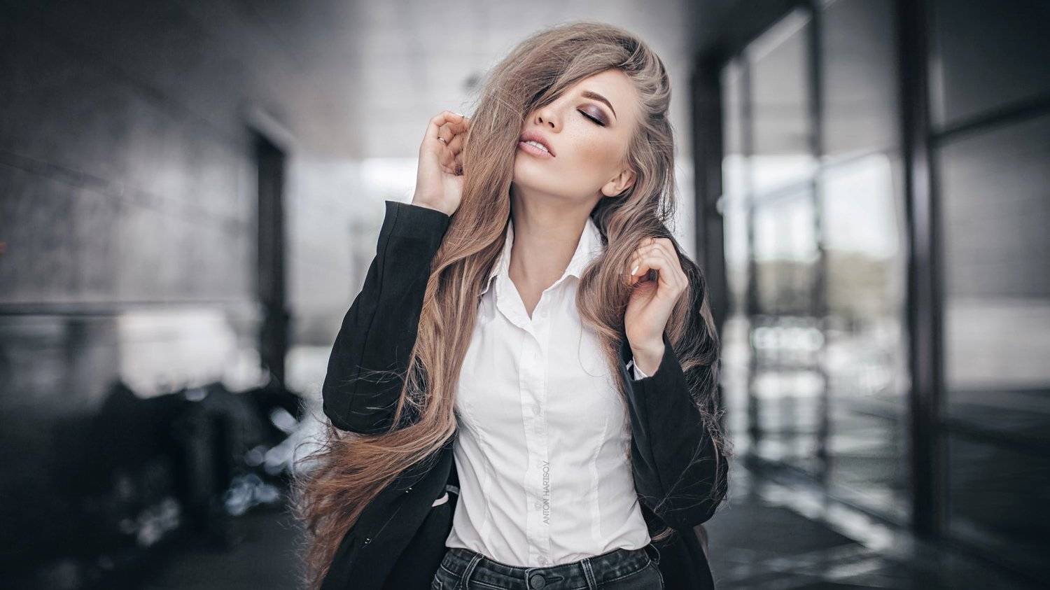 , Антон Харисов