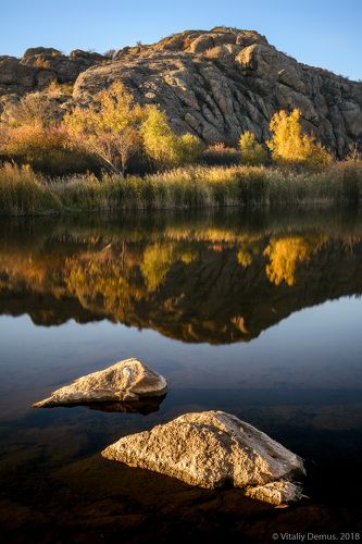 Древние камни. Визитная карточка Актовского каньона.