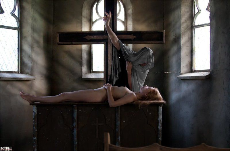 Экзерцизм фото превью