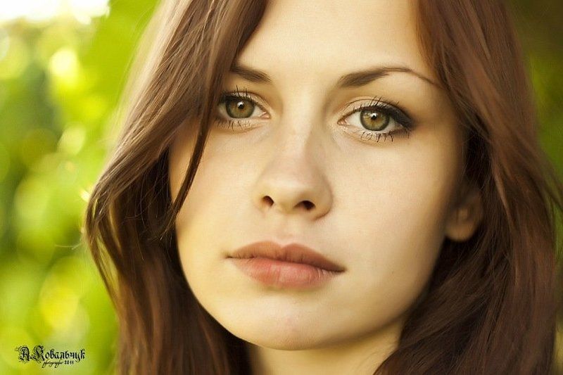 девушка, красивая, портрет, глаза, волосы, Лучше естественная грусть, чем натянутая улыбка... фото превью