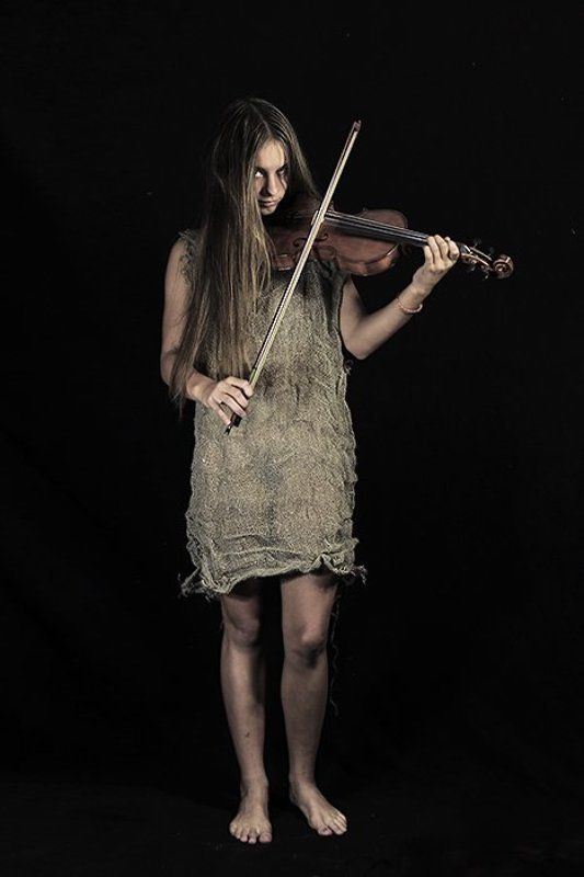 Скрипачка фото превью