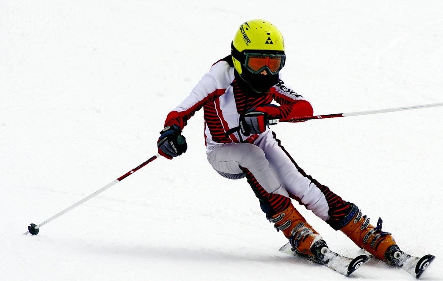 слалом, горные лыжи, снег , горы, юниоры, Арсен Алабердов