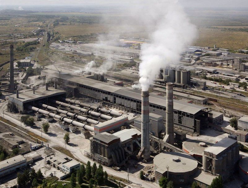 Цементный завод фото превью