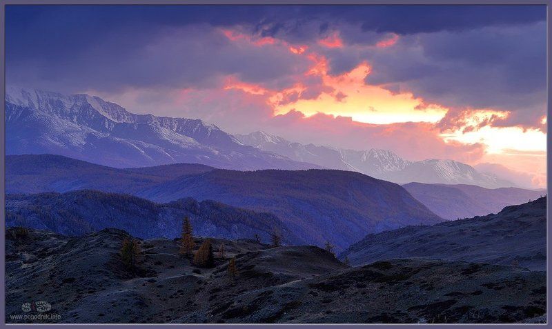 Закат над Северо-Чуйским хребтом, Горный Алтай, сентябрь фото превью