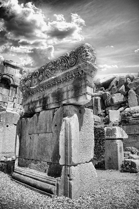 дэмре, амфитиатр, колонны, памятник, история Замурованные временем фото превью