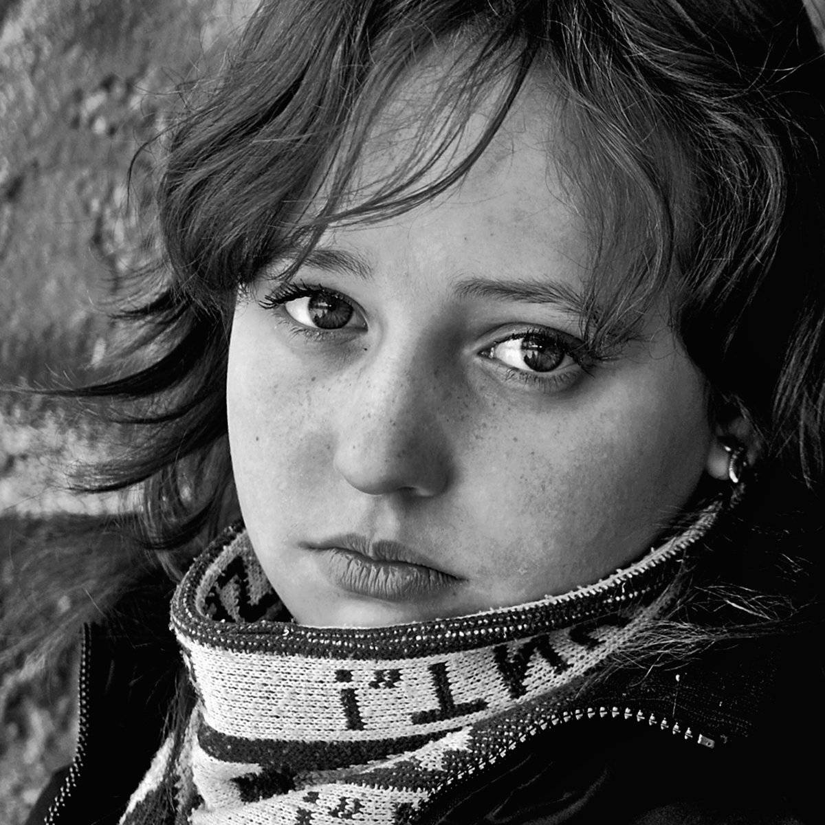 портрет, девочка, глаза, взгляд, чб, апатиты, Николай Смоляк