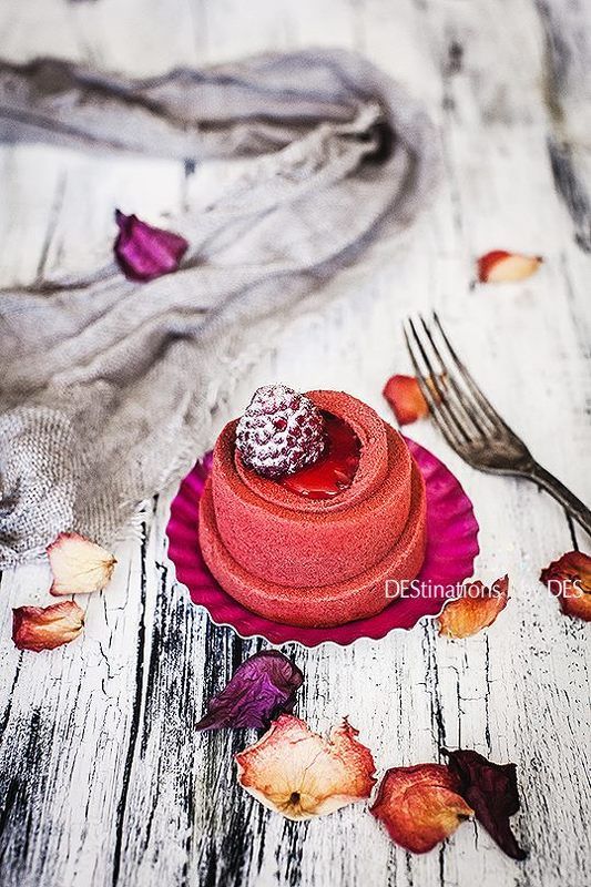 On the table фото превью