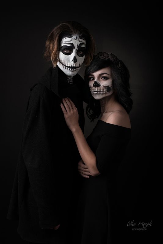 portraits, zombies, halloween, портрет, зомби, хэллоуин, страшные, грим, череп, черепа, праздник Halloween. Portrait of two zombies фото превью